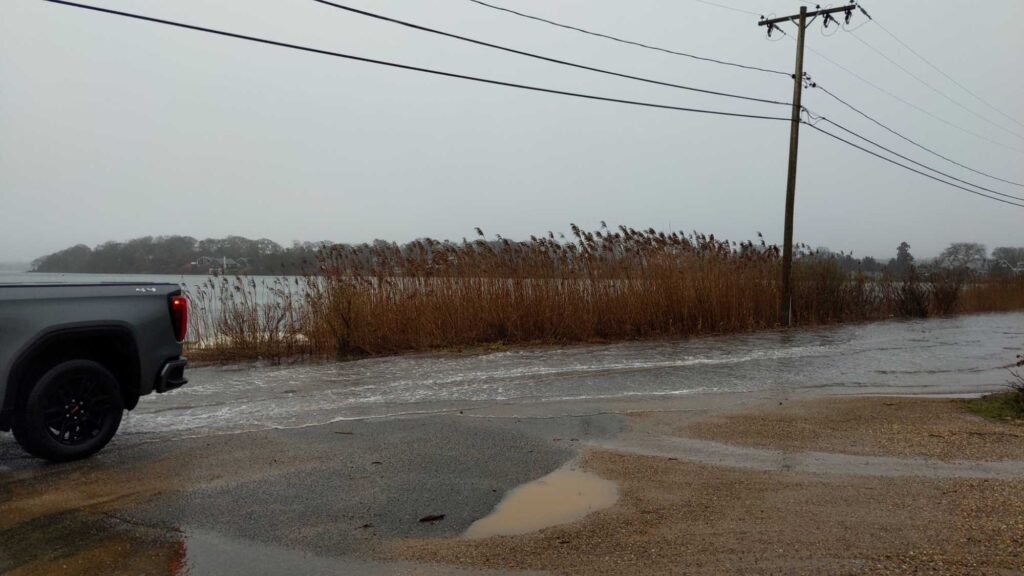 a car parked in a flooded area (MyCoast AI)