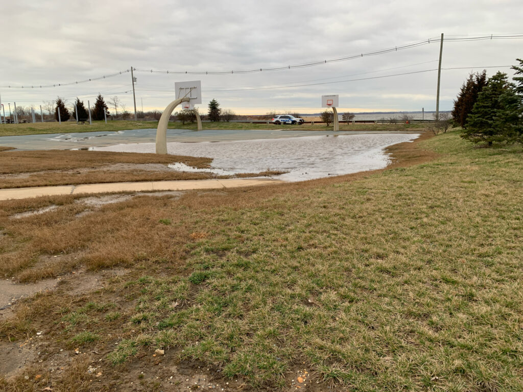 a large water fountain in a field (MyCoast AI)