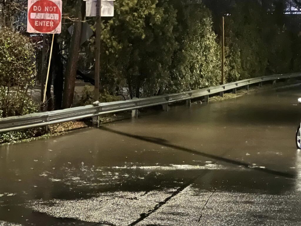 a road with water on the side (MyCoast AI)