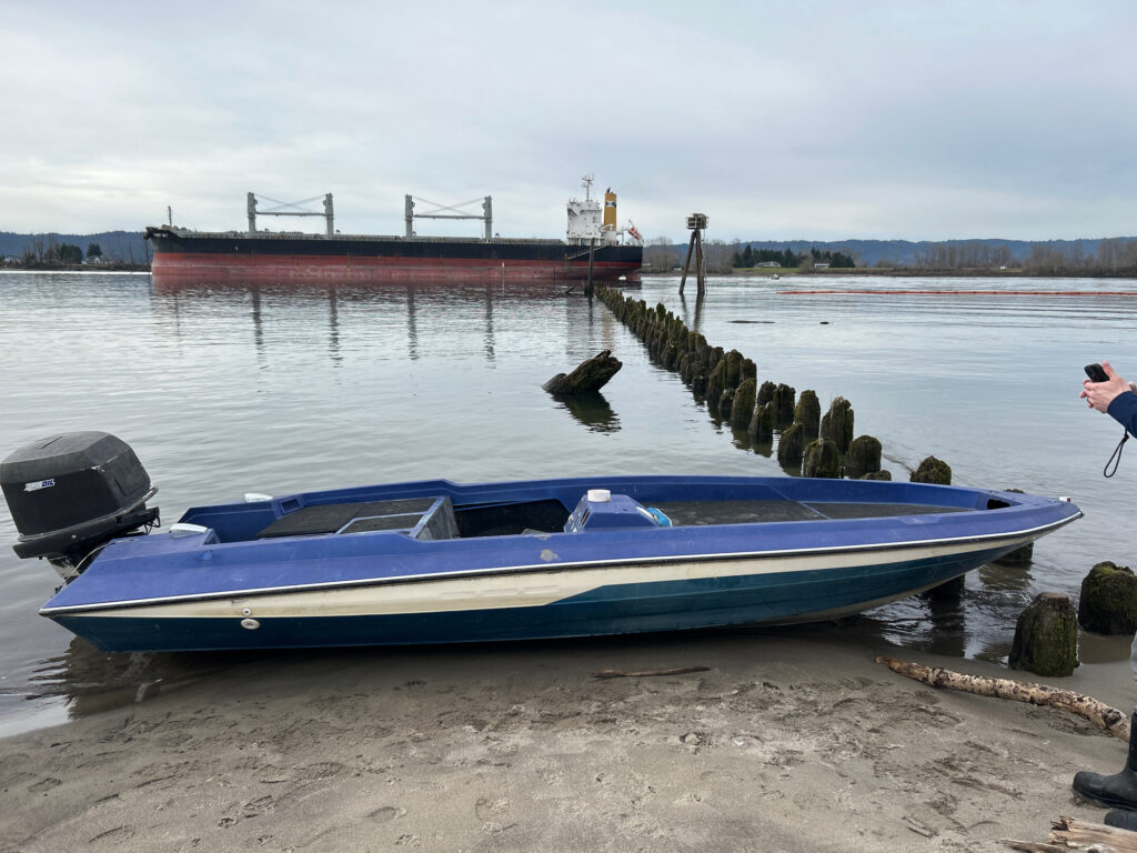 a boat on the shore (MyCoast AI)
