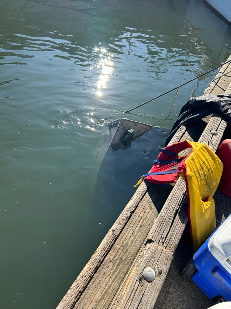 a boat with a rope tied to it (MyCoast AI)