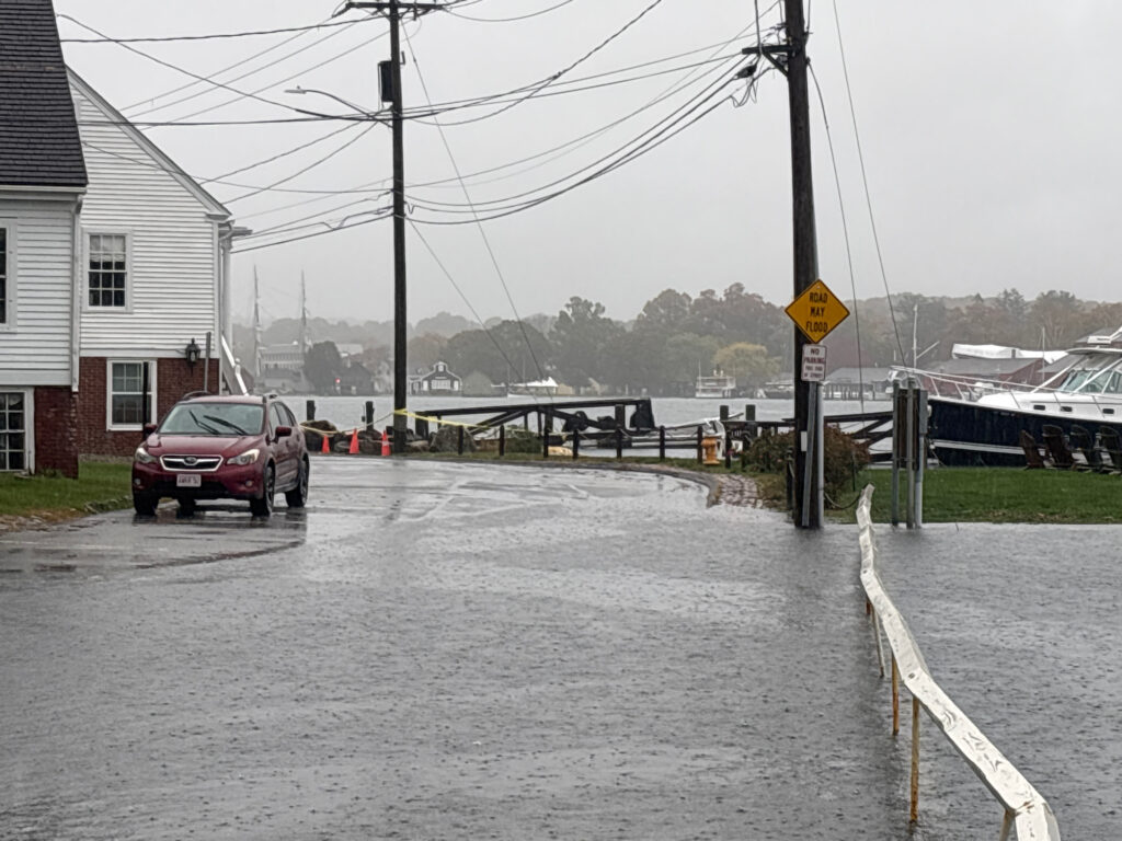 a car parked on a flooded street (MyCoast AI)